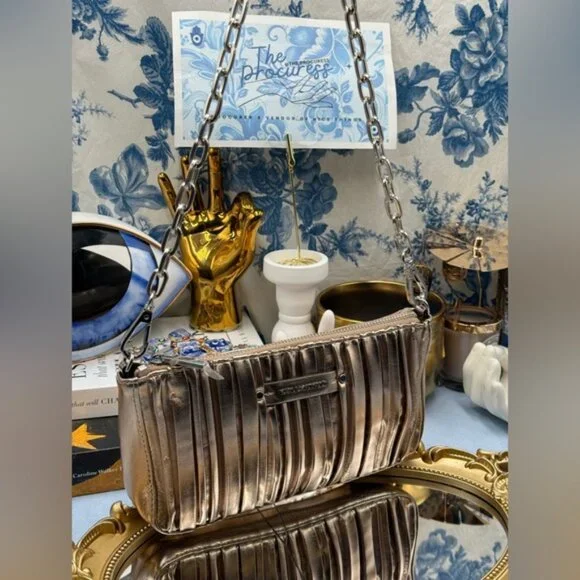 🆕 KARL LAGERFELD PARIS 🧿 NWOT K/Kushion Shoulder Pouch, Champagne Metallic - Picture 5 of 16